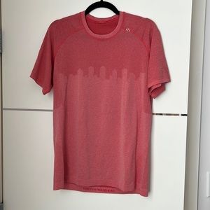 Lululemon Men’s Shirt - Medium